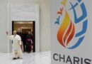 Il Papa al Rinnovamento Carismatico: lasciatevi guidare dallo Spirito verso la comunione, la carità e la missione.